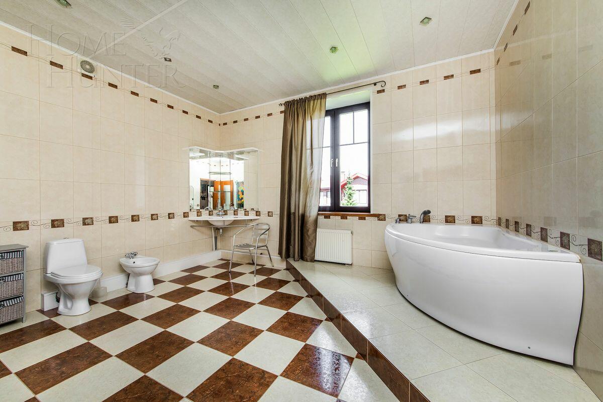 2-этажный коттедж 370 м² с отделкой