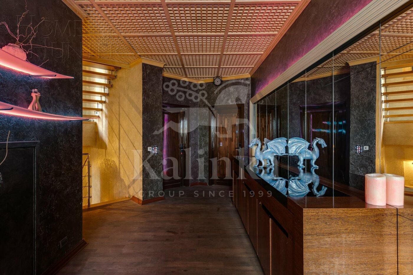 5-этажный коттедж 1 200 м² с отделкой