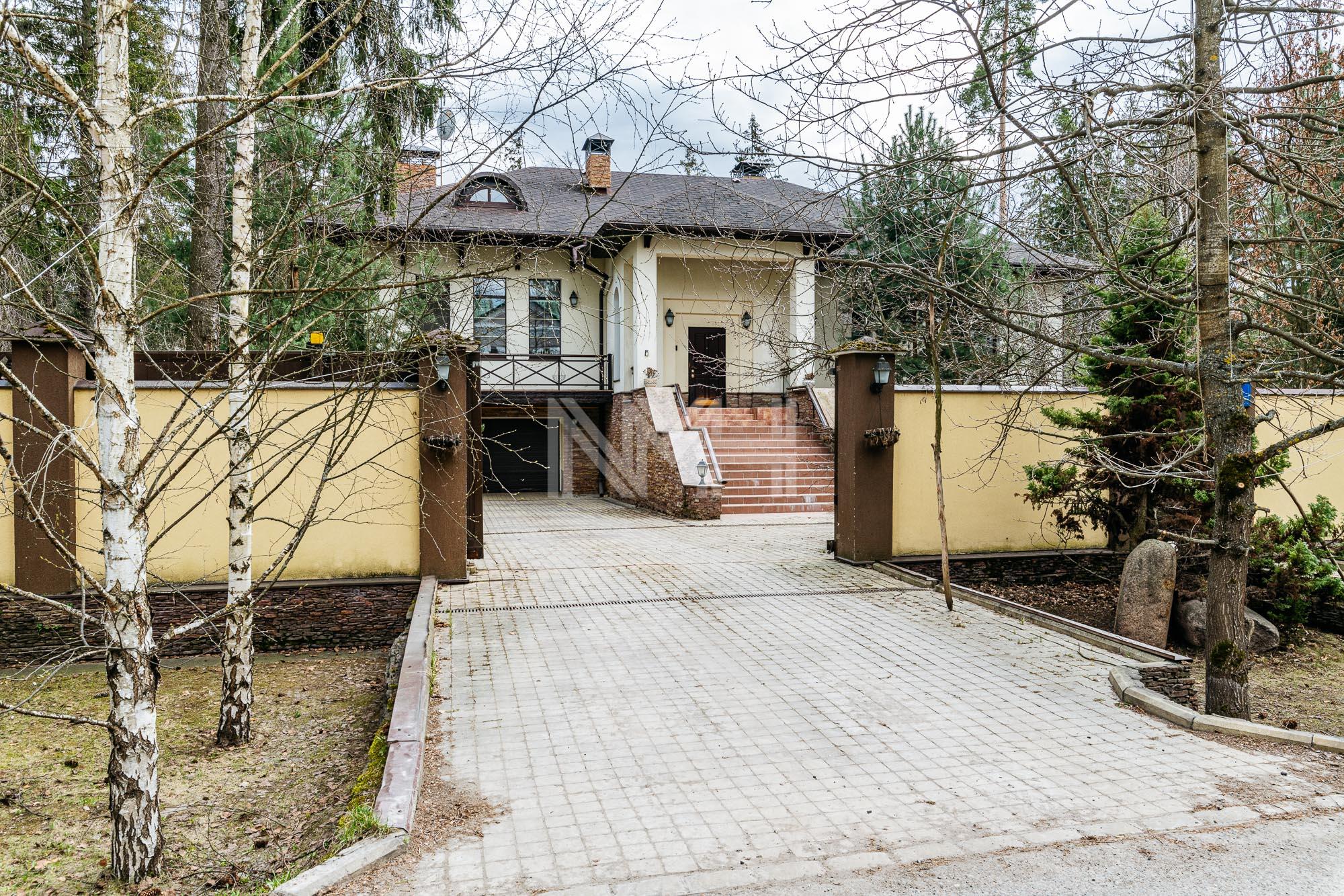 2-этажный коттедж 462 м² с отделкой
