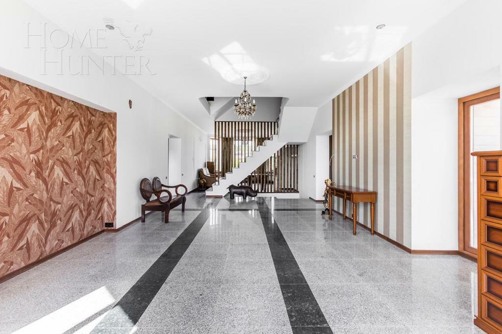 2-этажный коттедж 750 м² с отделкой