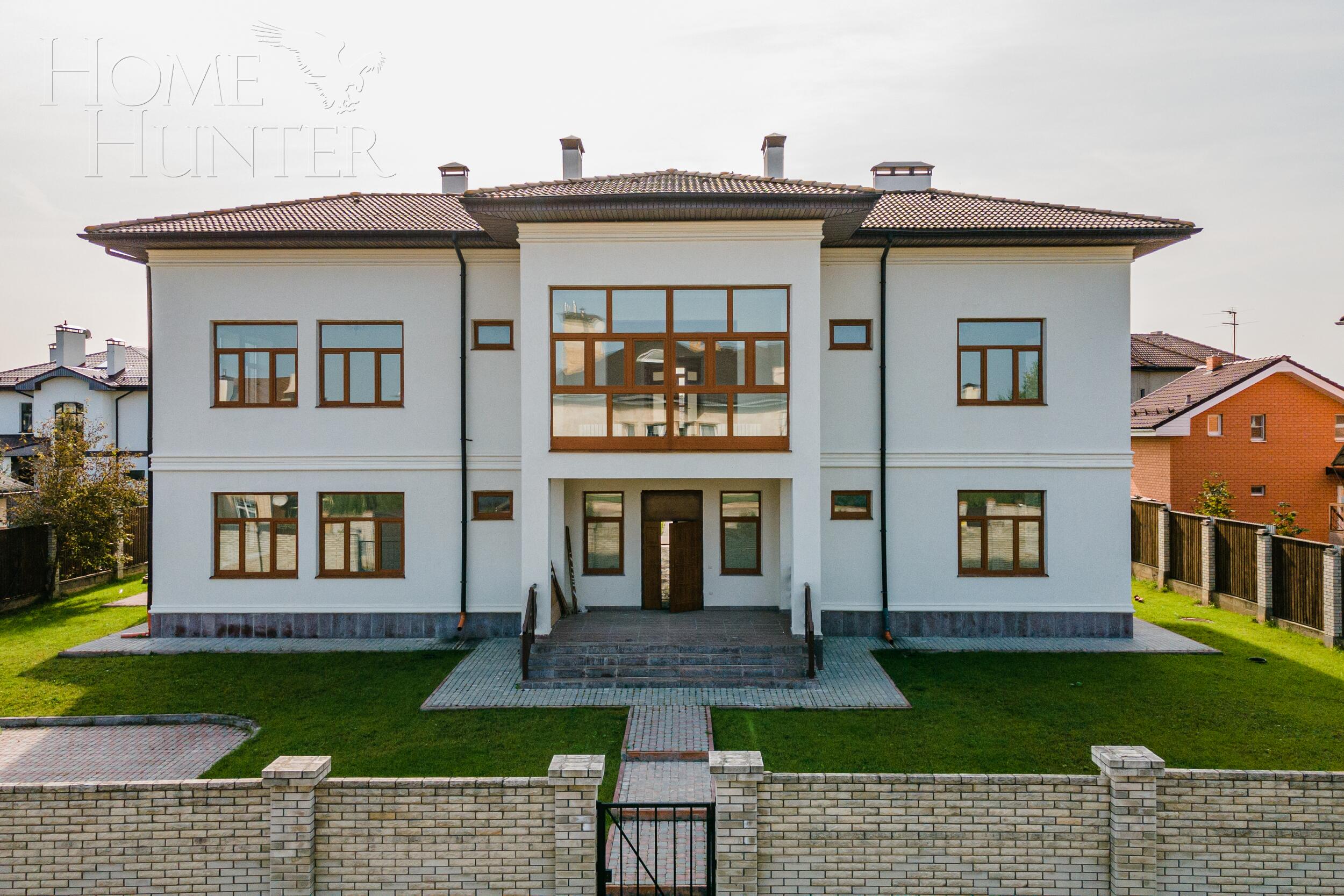 2-этажный коттедж 1 036 м² с отделкой