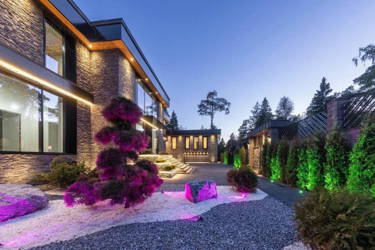 2-этажный коттедж 1 700 м² без отделки