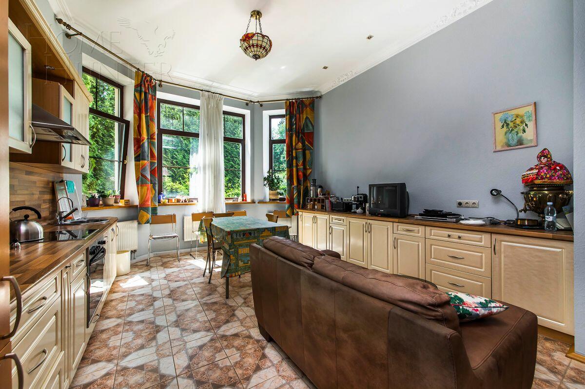 2-этажный коттедж 370 м² с отделкой