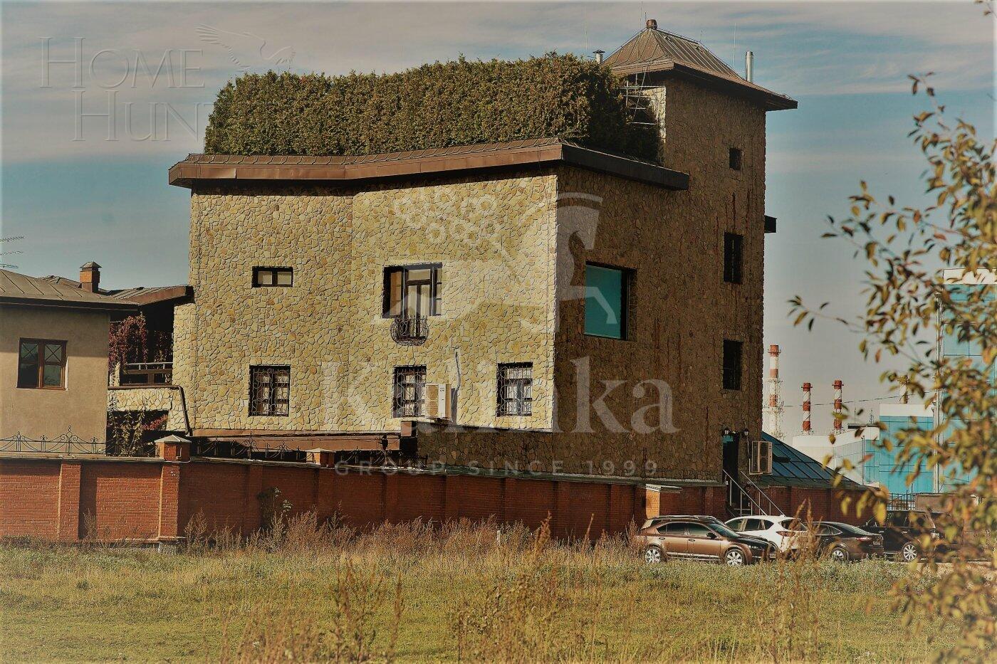 5-этажный коттедж 1 200 м² с отделкой