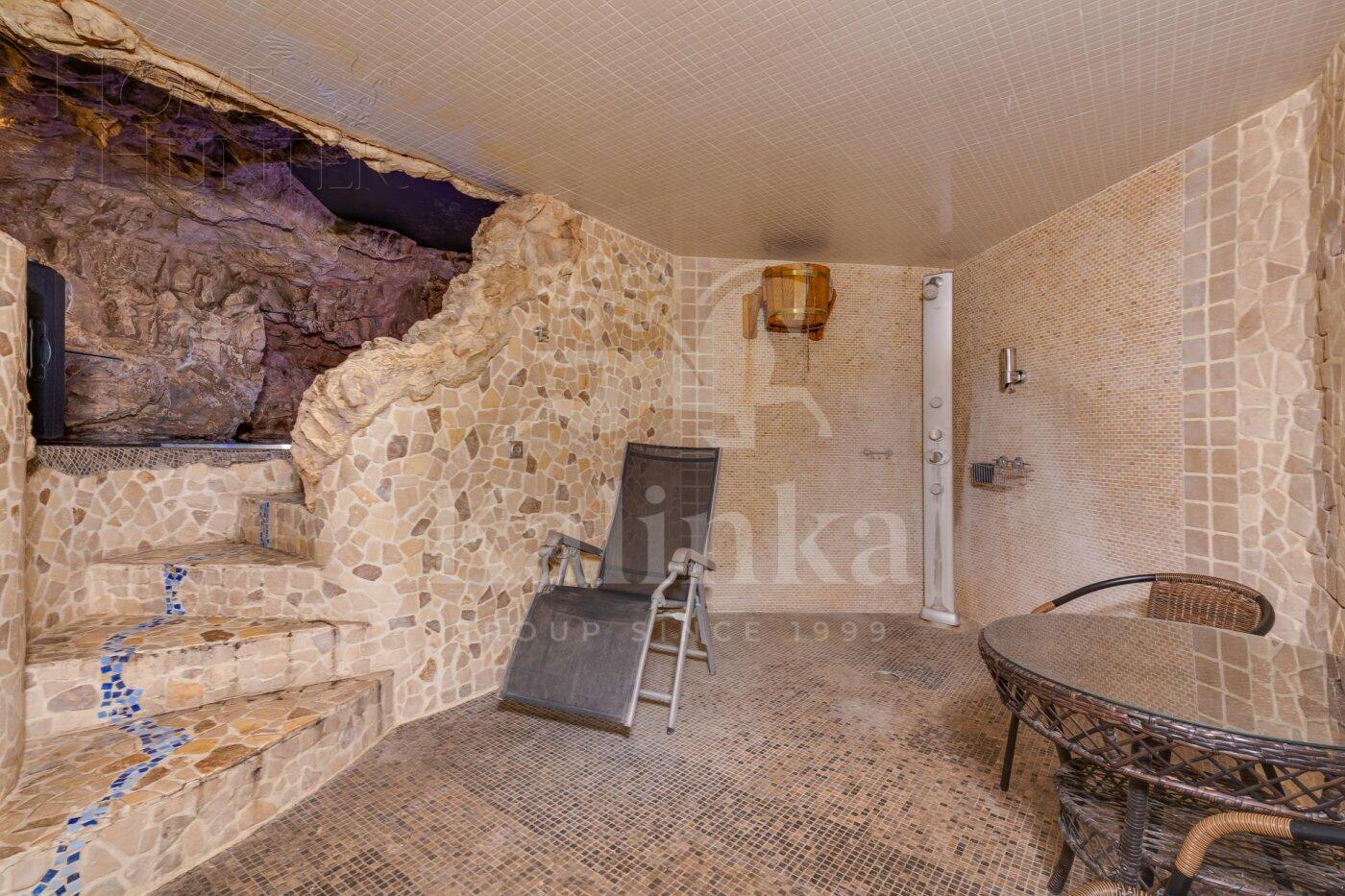 5-этажный коттедж 1 200 м² с отделкой