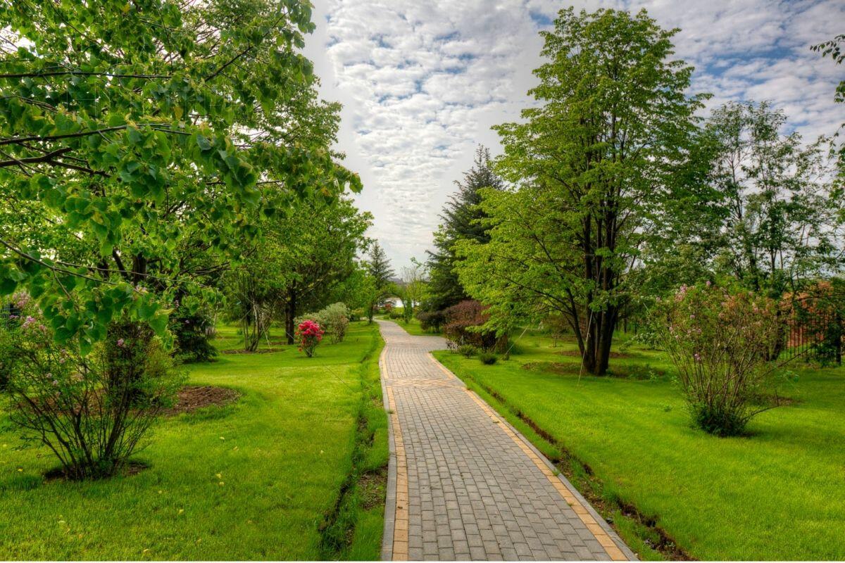 Участок 33 сот. в охраняемом поселке