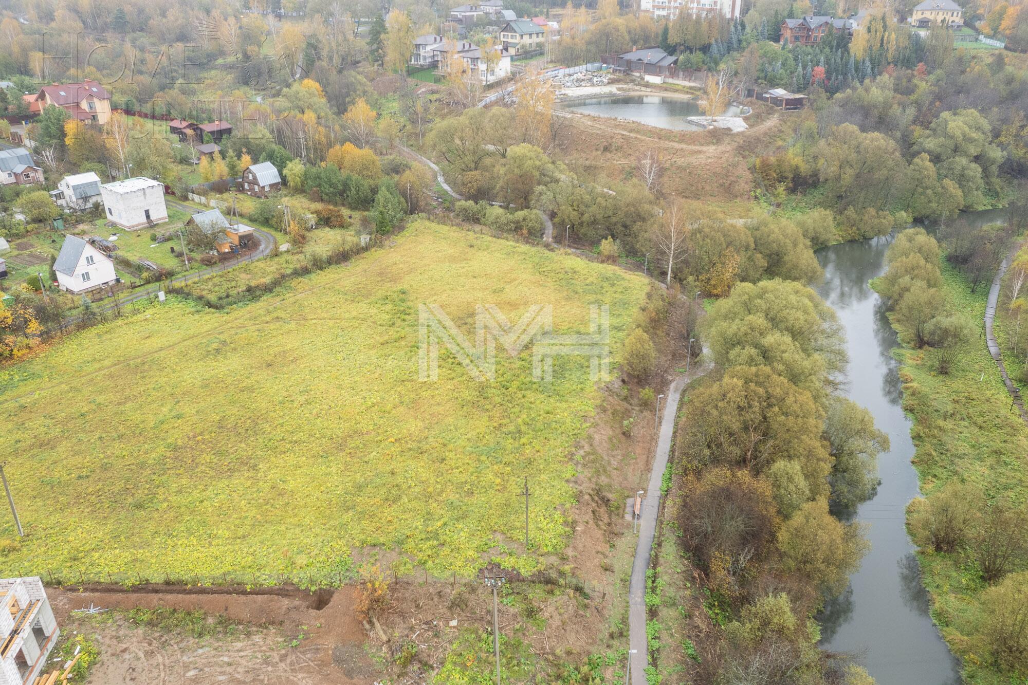 Участок 100 сот.