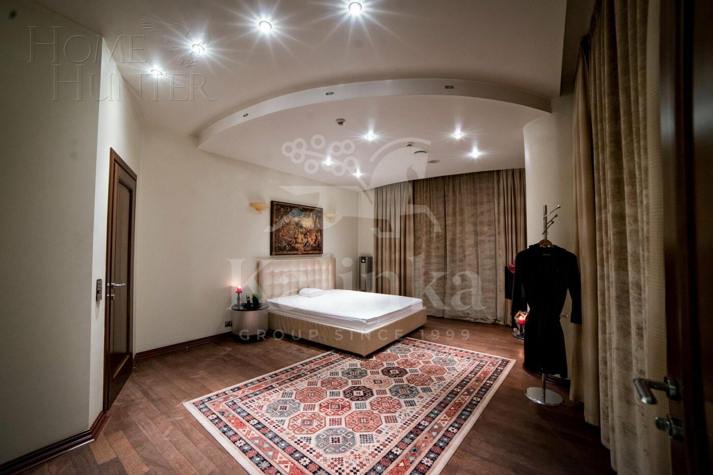 5-этажный коттедж 1 200 м² с отделкой