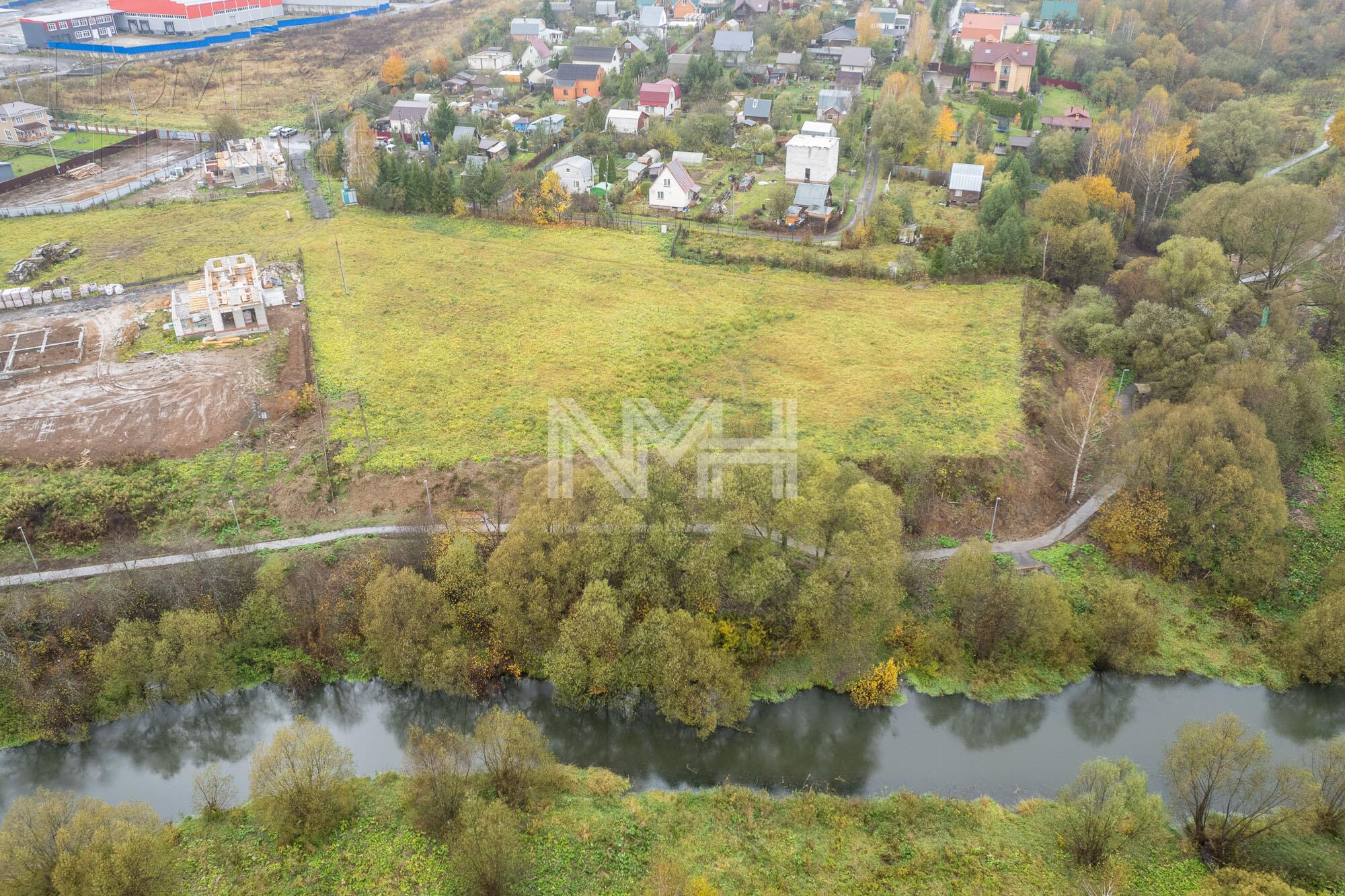 Участок 100 сот.