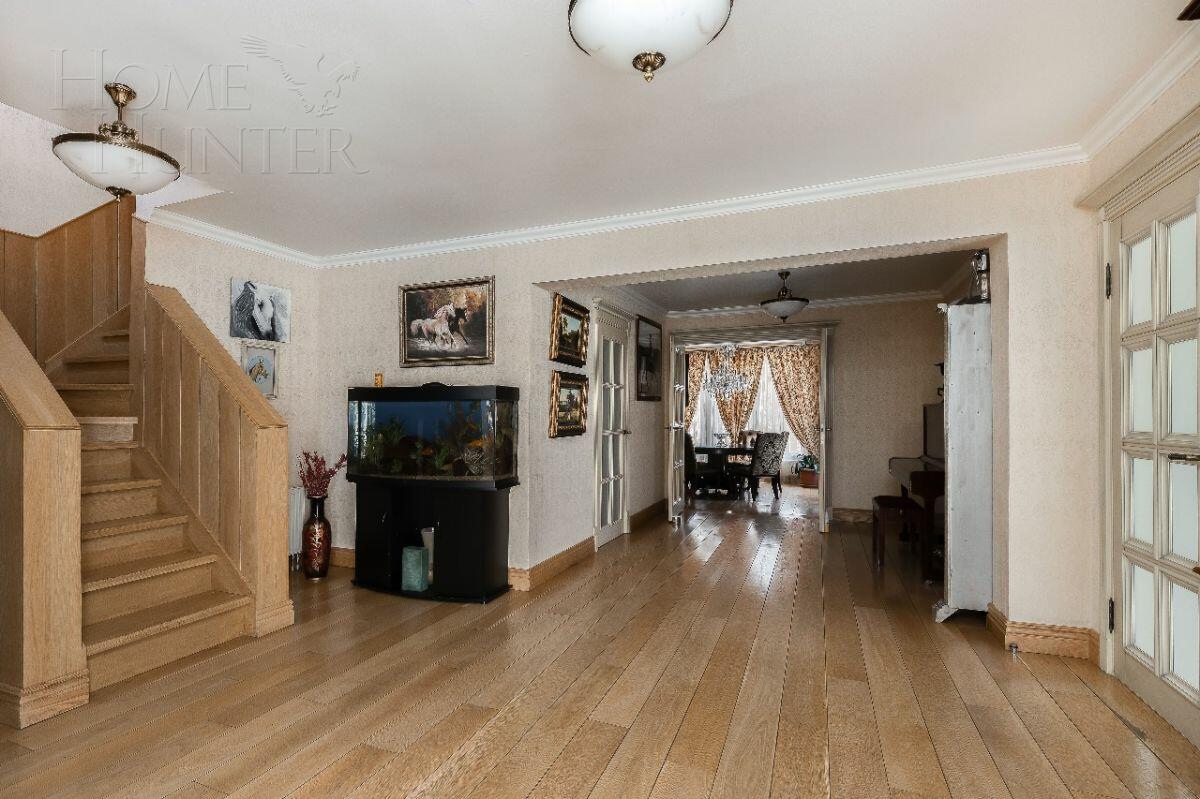 2-этажный коттедж 450 м² с отделкой