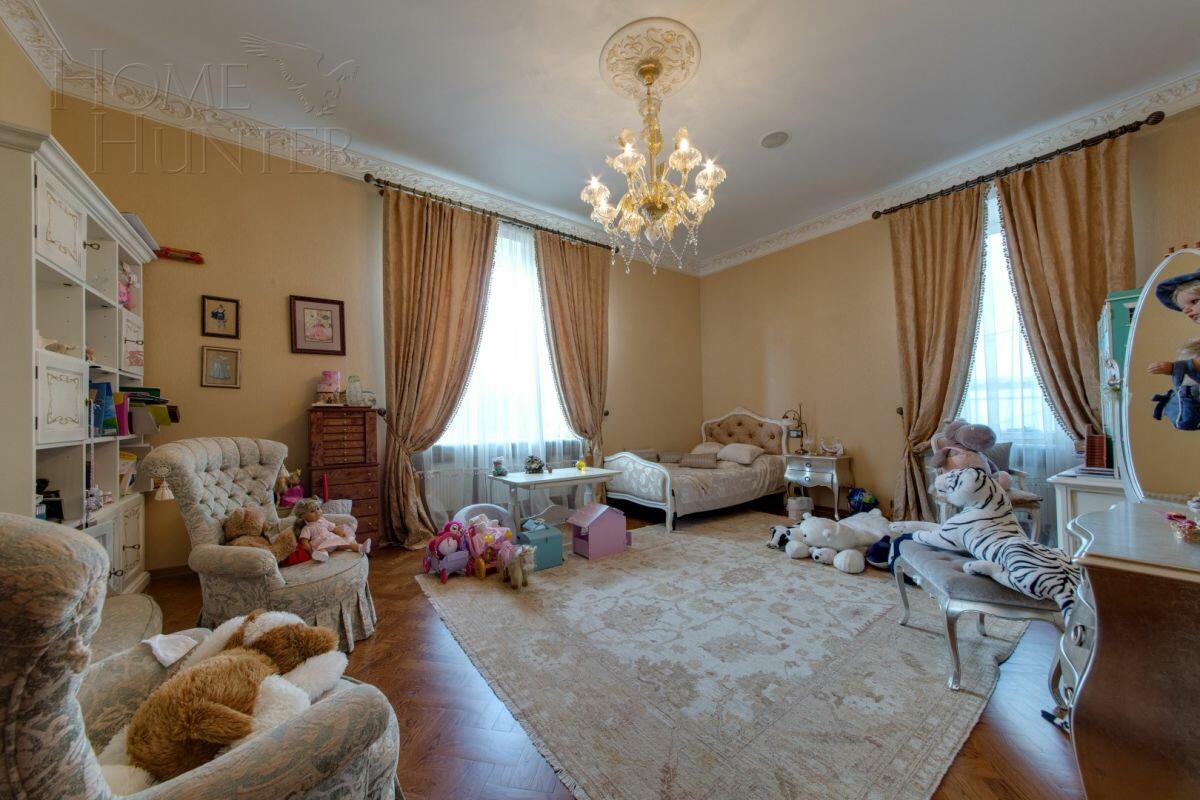 2-этажный коттедж 1 100 м² с отделкой