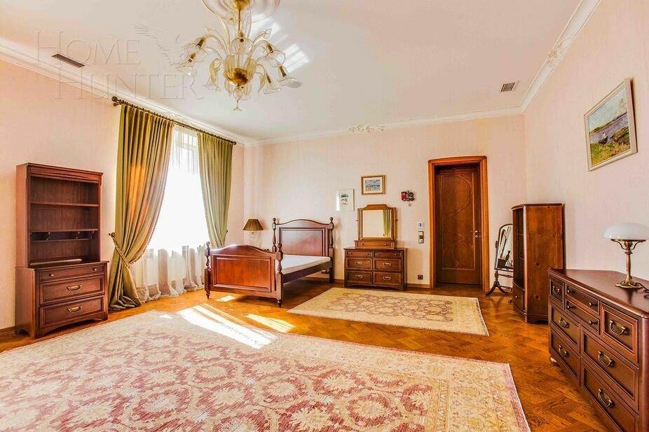 2-этажный коттедж 1 100 м² с отделкой