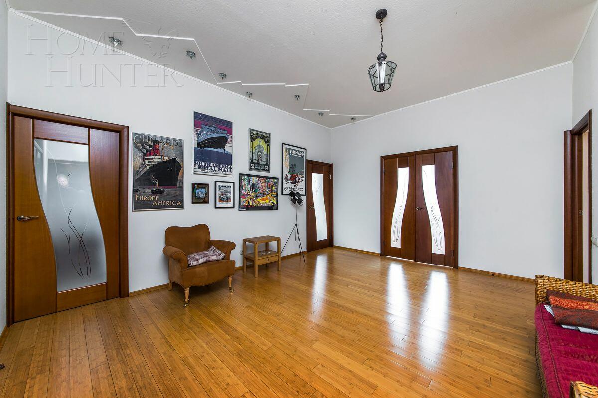 2-этажный коттедж 370 м² с отделкой