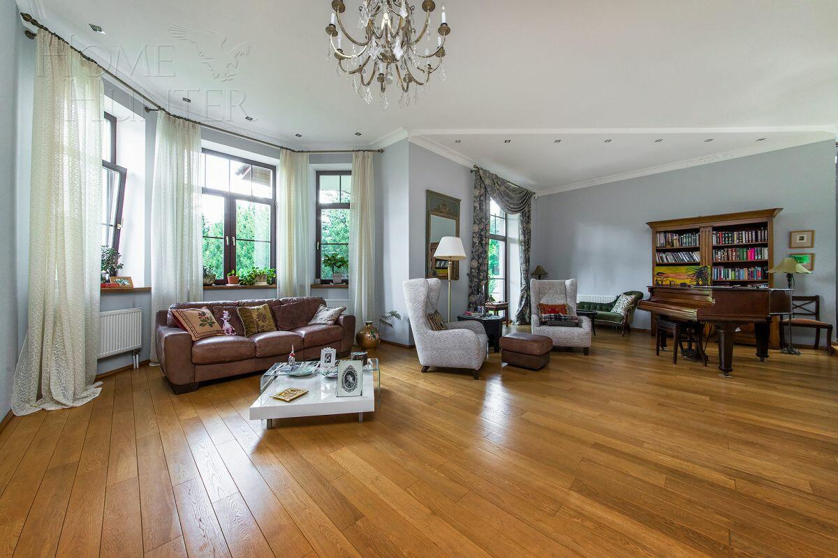 2-этажный коттедж 370 м² с отделкой