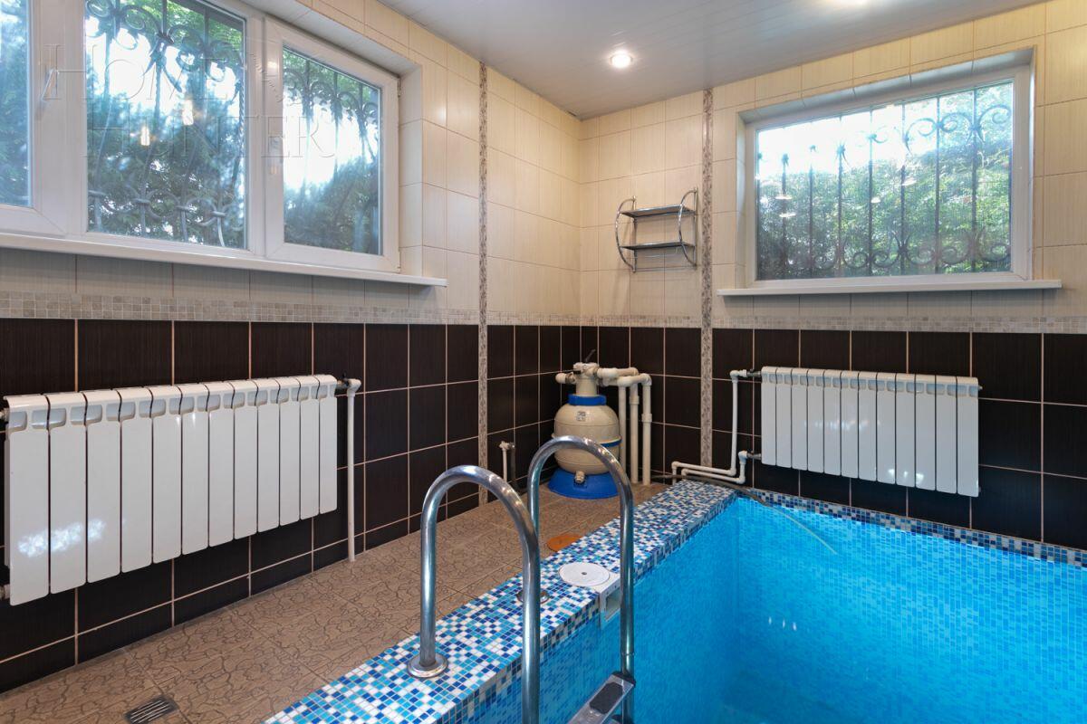 2-этажный коттедж 450 м² с отделкой