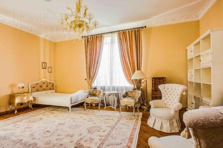 2-этажный коттедж 1 100 м² с отделкой