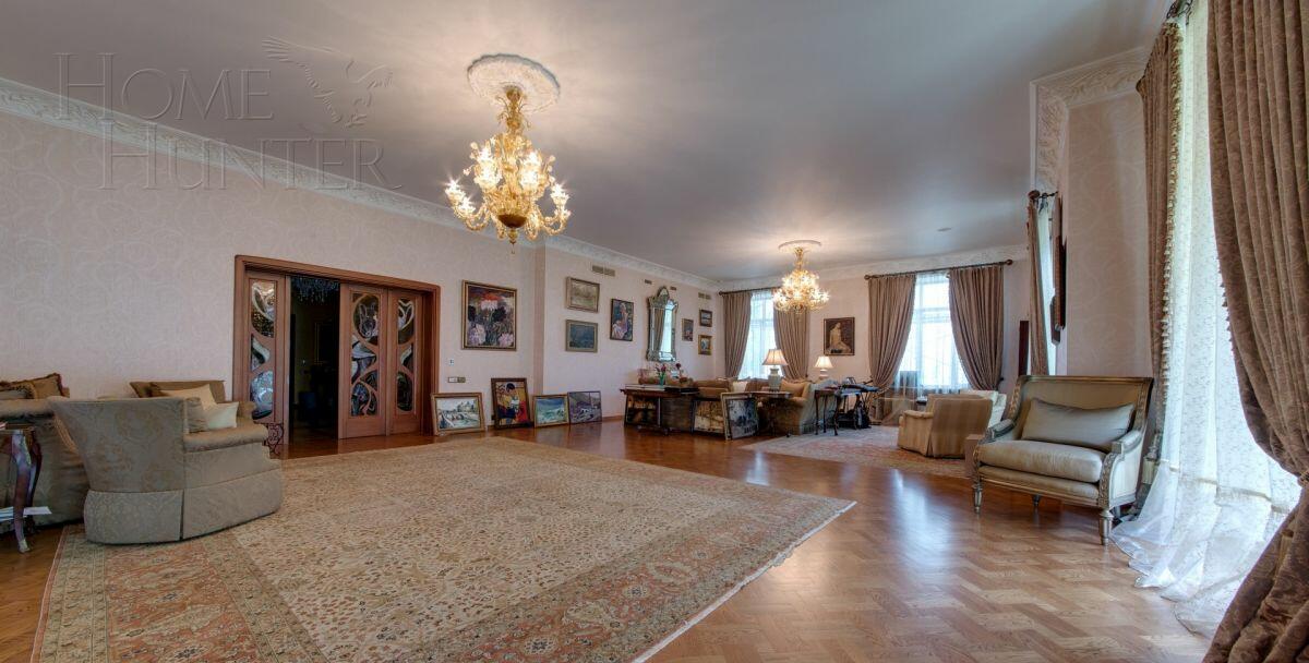 2-этажный коттедж 1 100 м² с отделкой