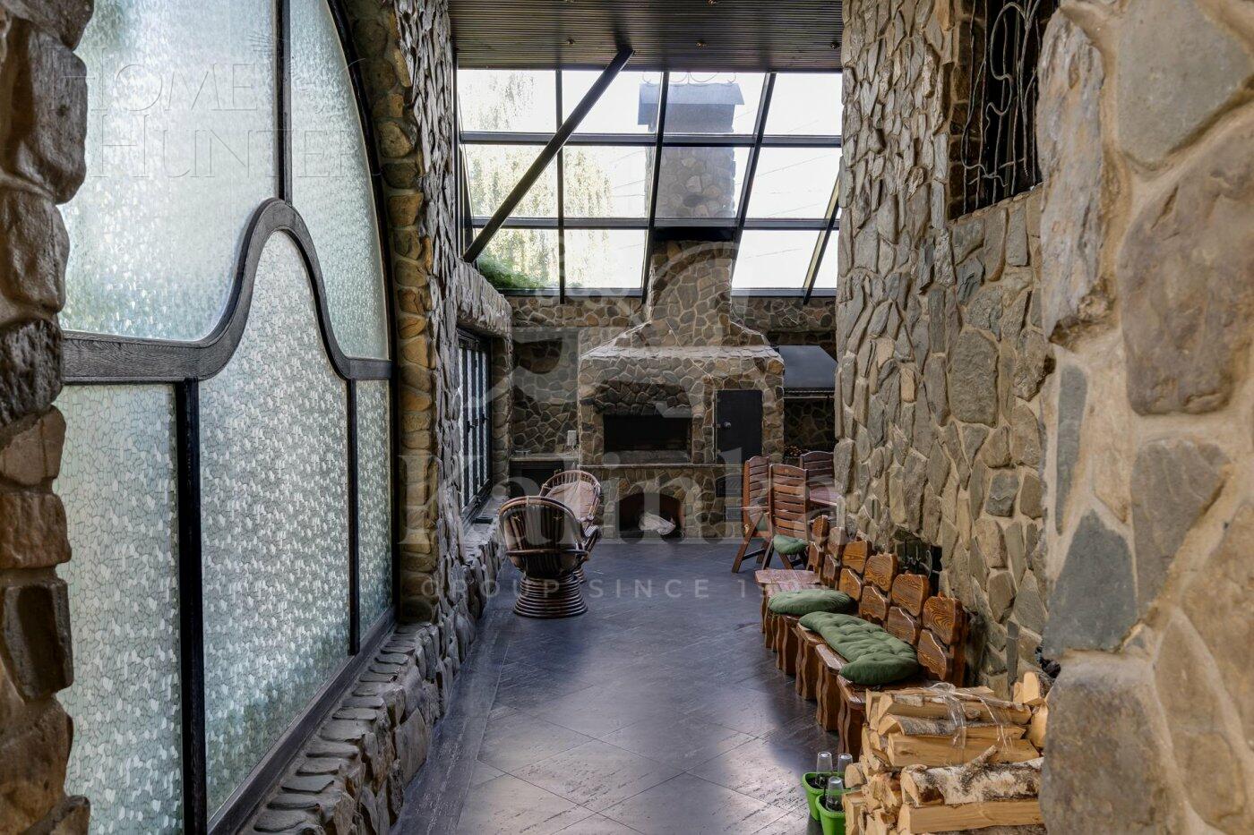 5-этажный коттедж 1 200 м² с отделкой