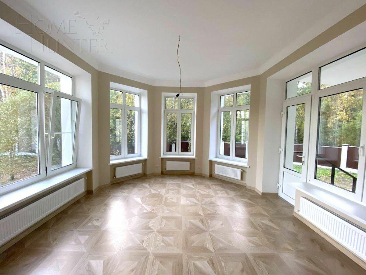 2-этажный коттедж 1 054 м² с отделкой