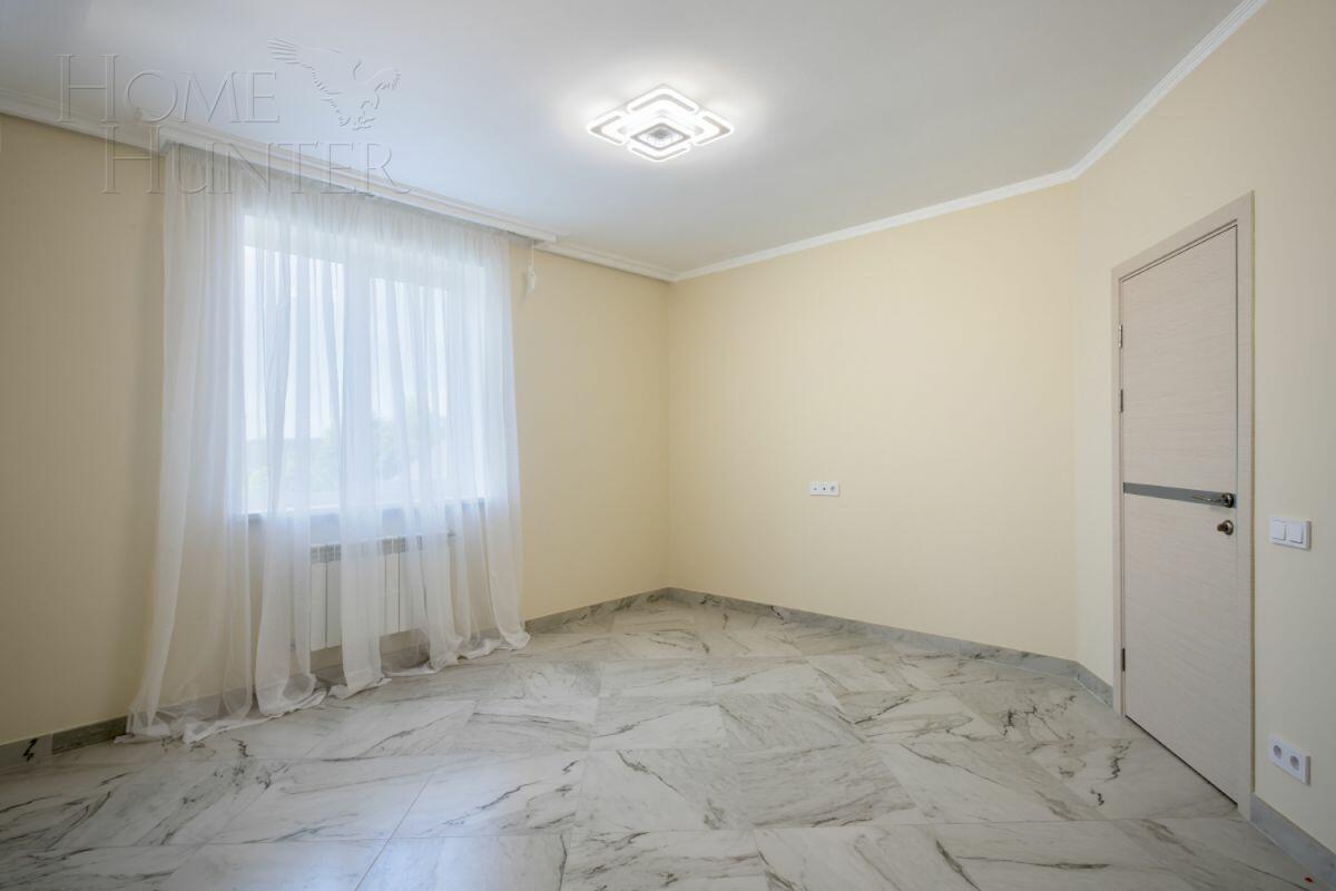 2-этажный коттедж 450 м² с отделкой