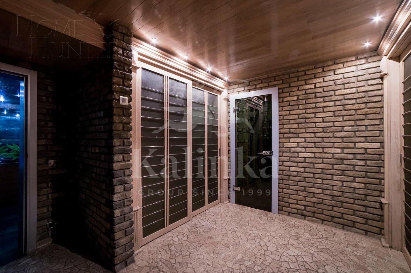 5-этажный коттедж 1 200 м² с отделкой