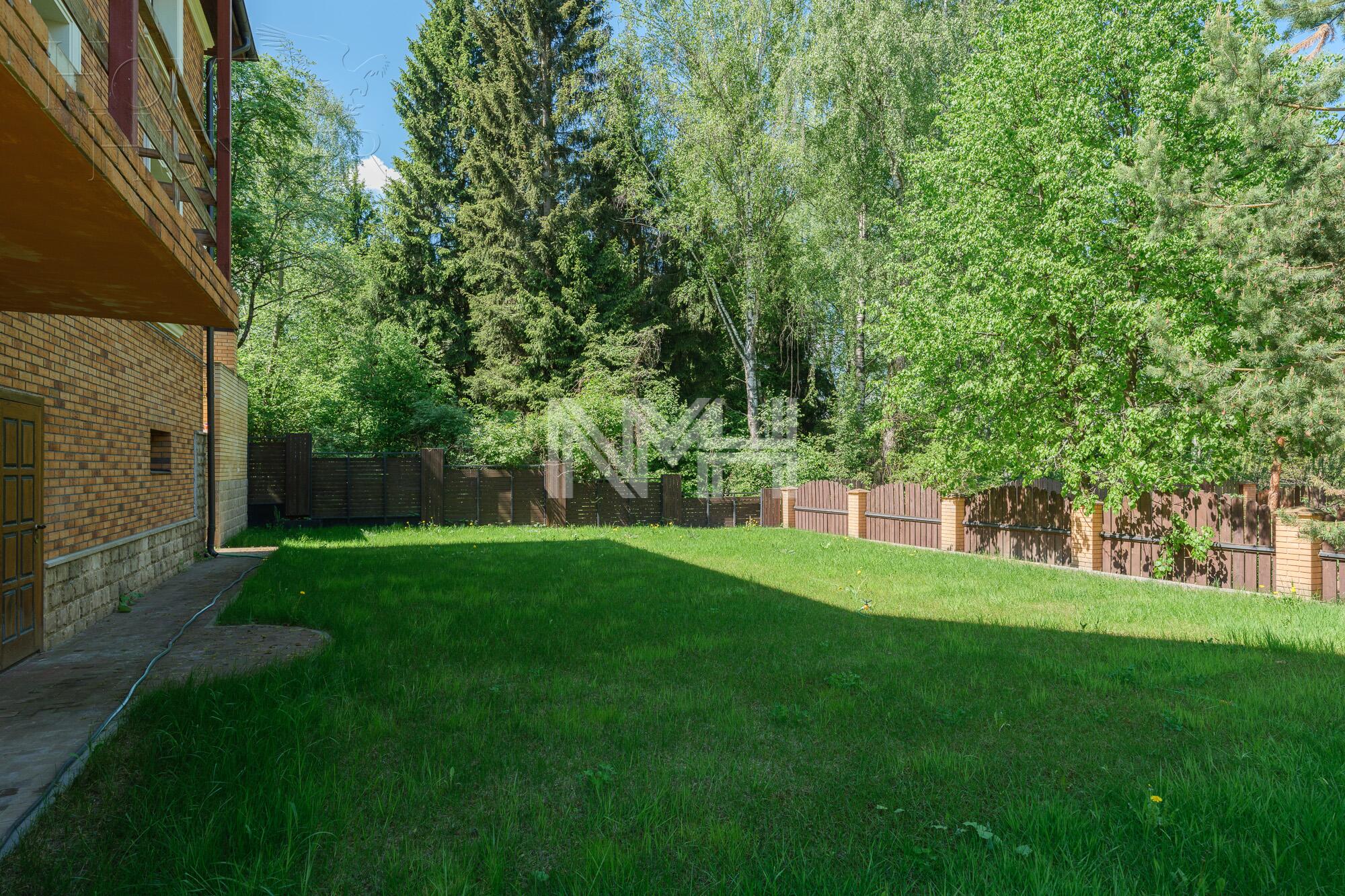 2-этажный коттедж 530 м² с отделкой