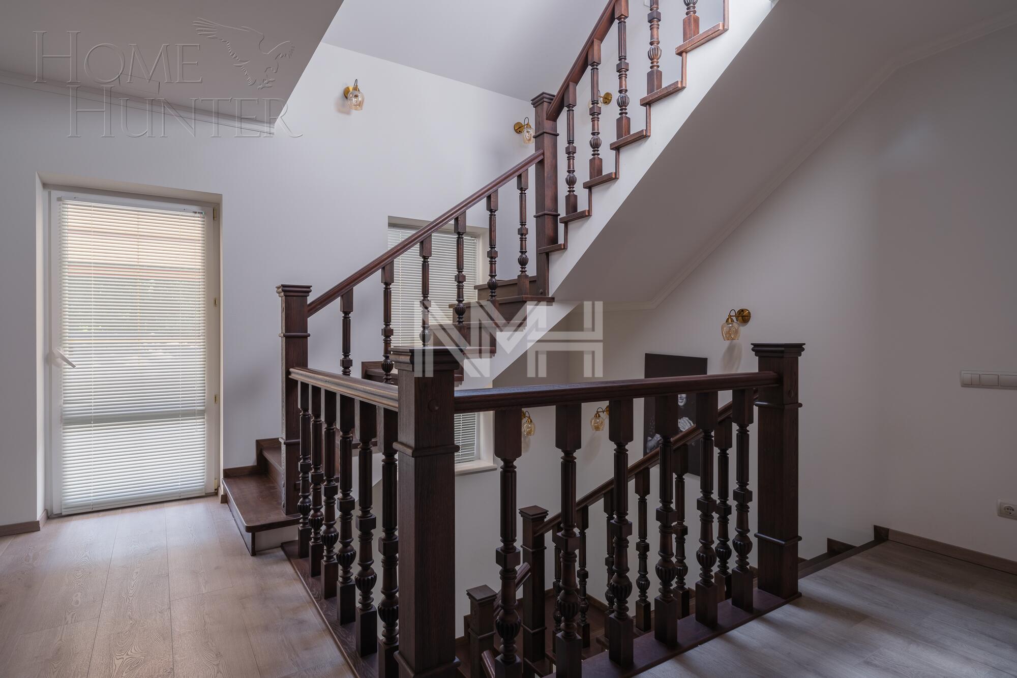 2-этажный коттедж 530 м² с отделкой
