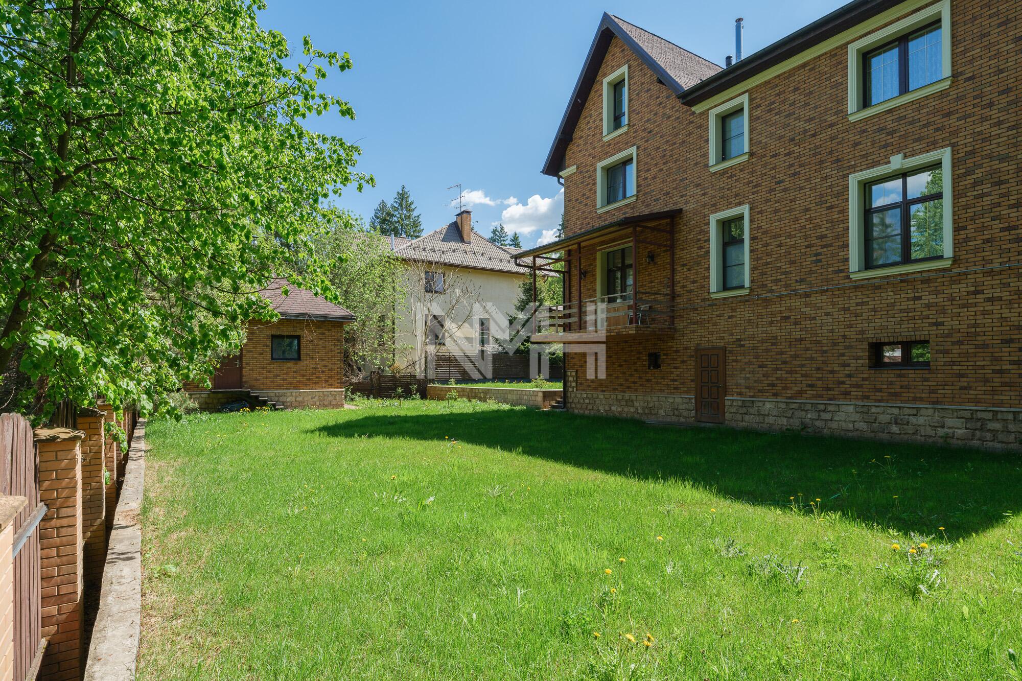 2-этажный коттедж 530 м² с отделкой