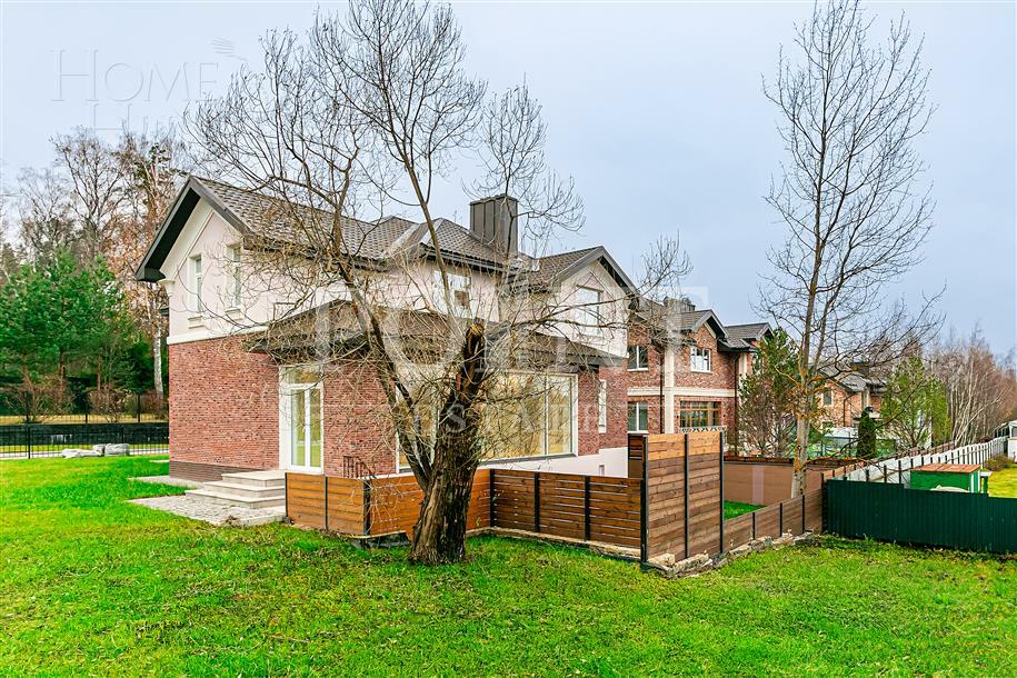 2-этажный коттедж 400 м² с отделкой