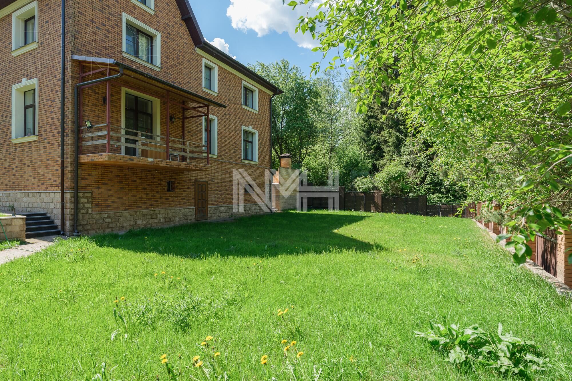 2-этажный коттедж 530 м² с отделкой