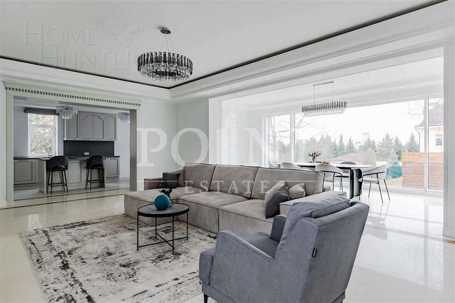 2-этажный коттедж 400 м² с отделкой