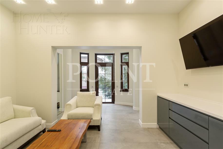 3-этажный коттедж 768 м² с отделкой