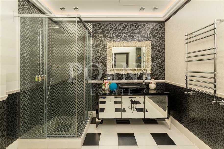 3-этажный коттедж 768 м² с отделкой