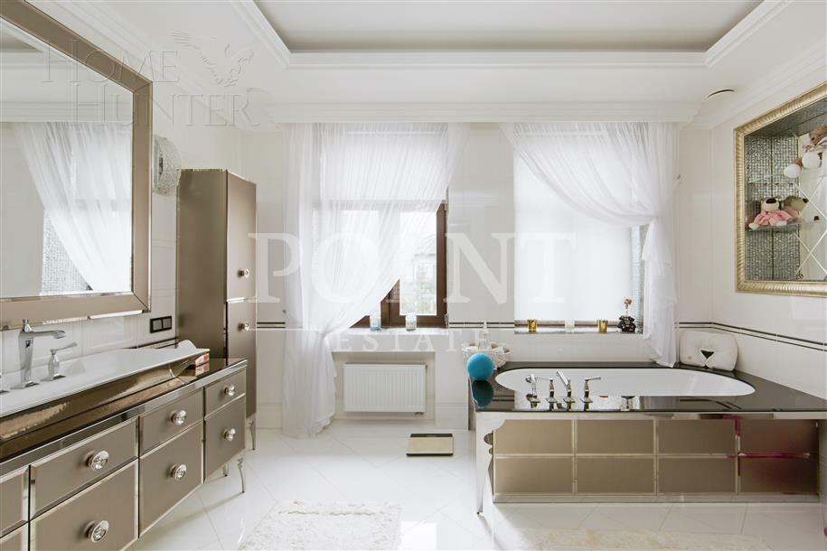 3-этажный коттедж 768 м² с отделкой