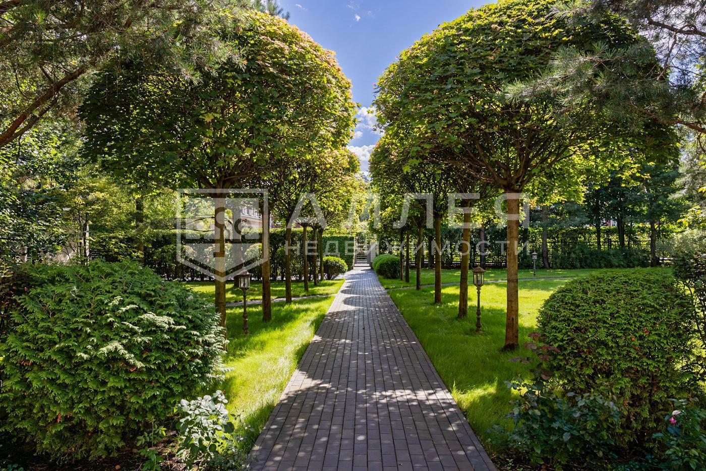 2-этажный коттедж 1 200 м² с отделкой