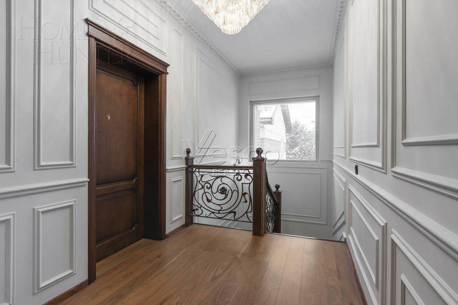 2-этажный коттедж 810 м² с отделкой