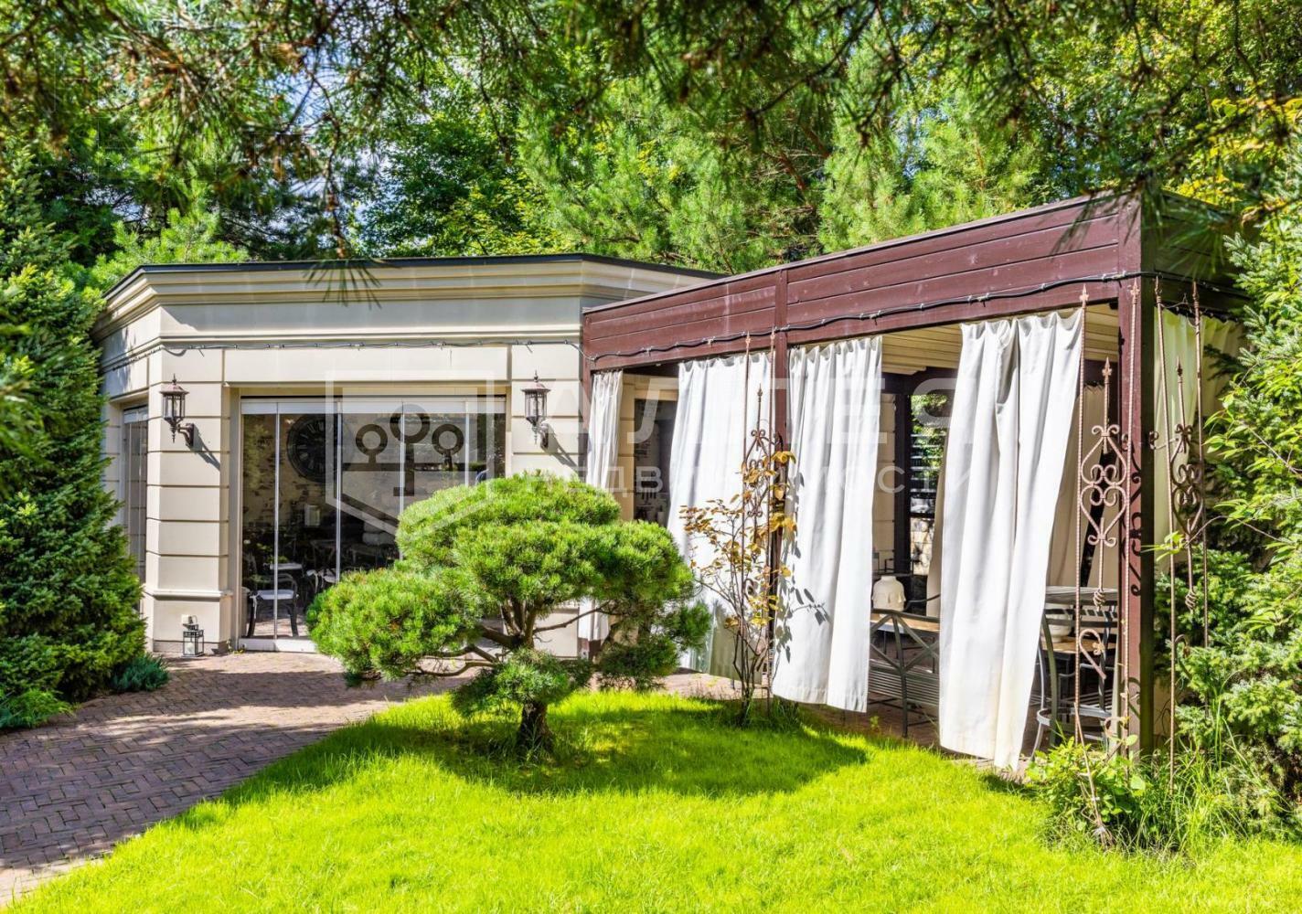 2-этажный коттедж 1 200 м² с отделкой