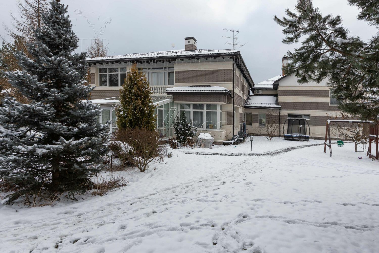 2-этажный коттедж 810 м² с отделкой