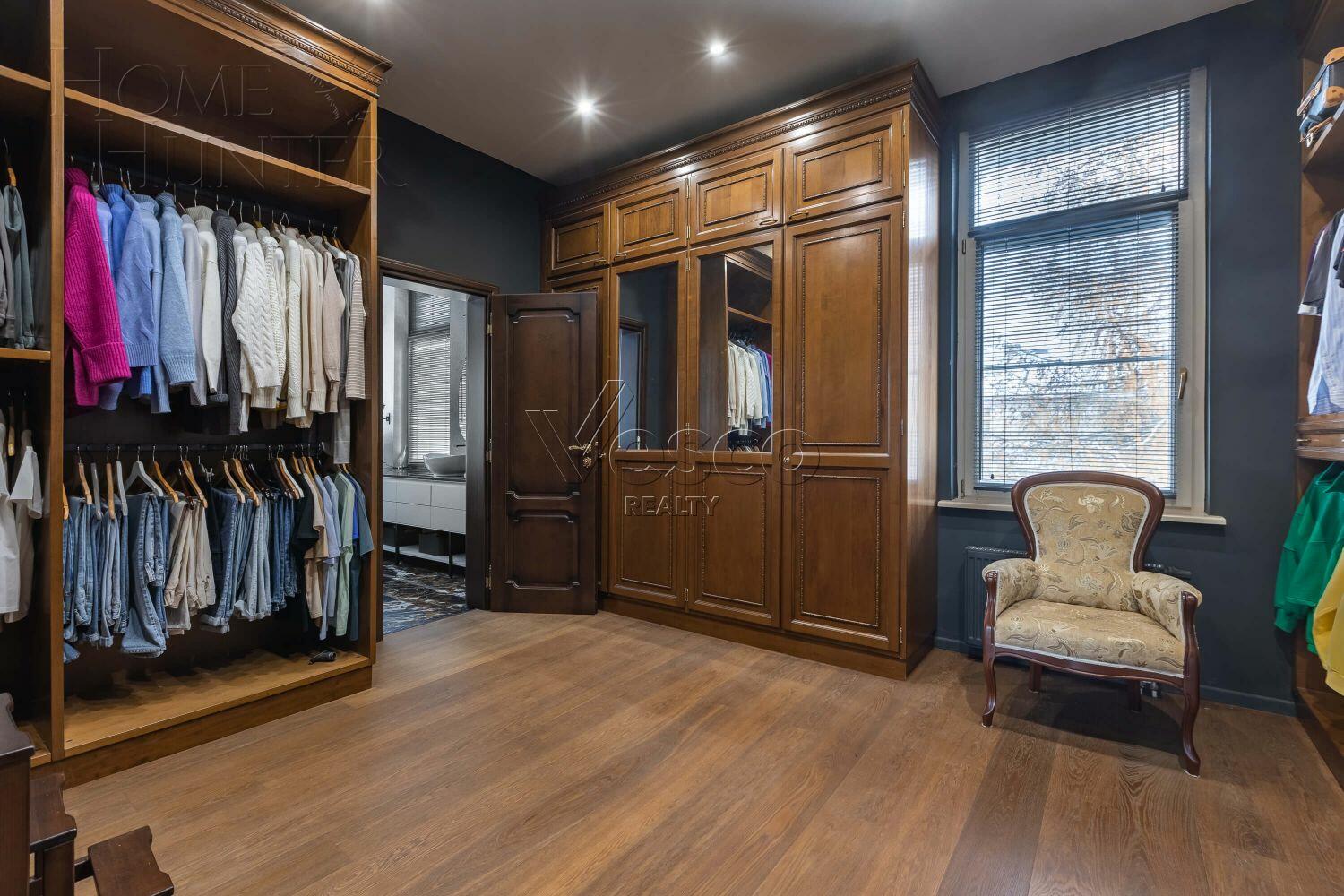 2-этажный коттедж 810 м² с отделкой