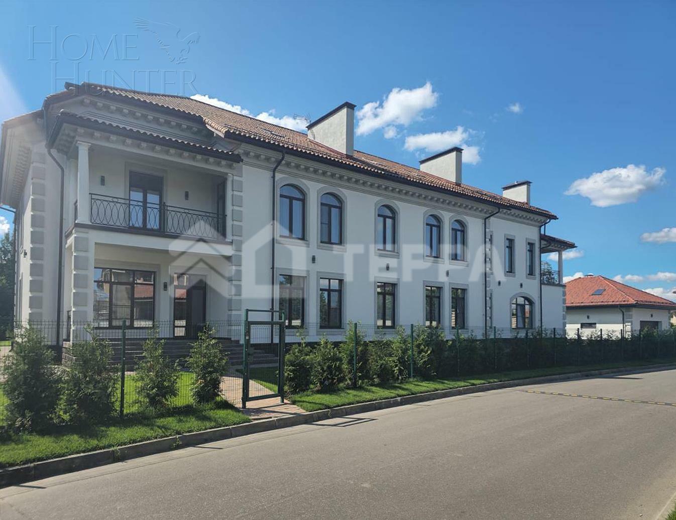 2-этажный коттедж 1 327 м² с отделкой