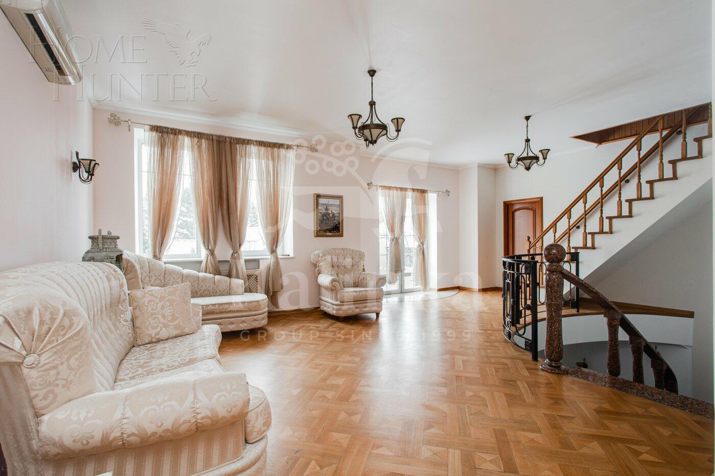 2-этажный коттедж 550 м² с отделкой