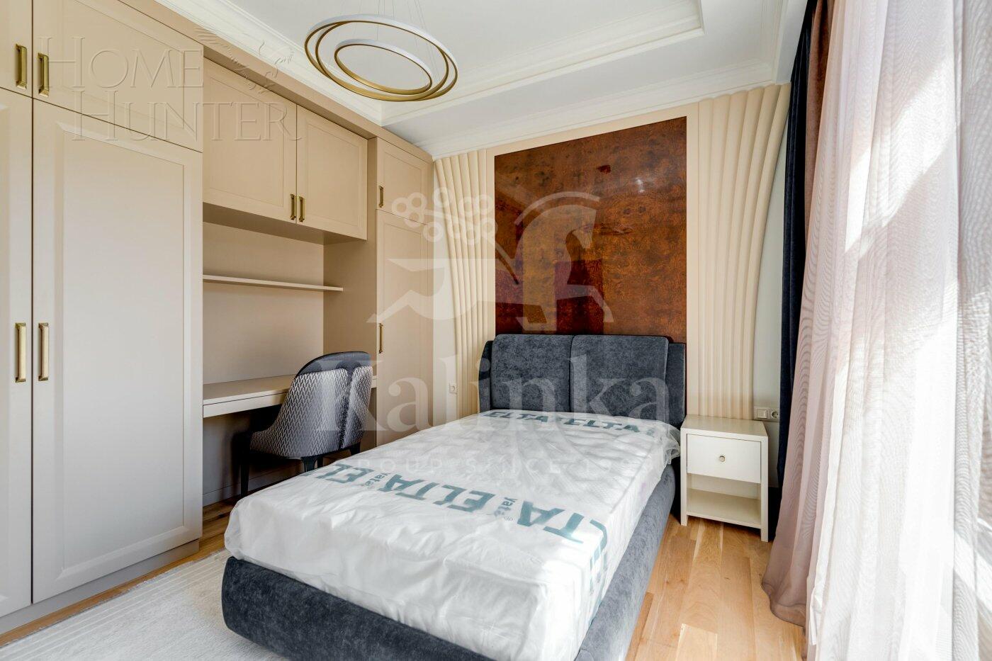 2-этажный коттедж 400 м² с отделкой