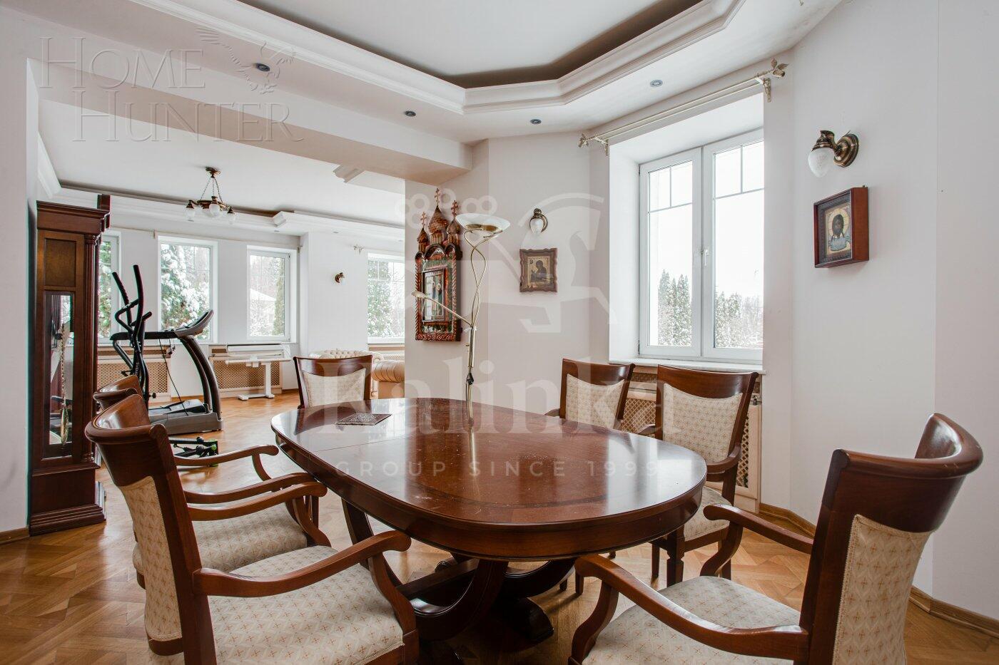 2-этажный коттедж 550 м² с отделкой