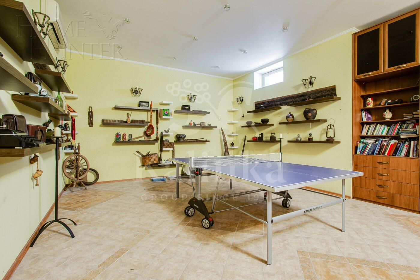 2-этажный коттедж 550 м² с отделкой