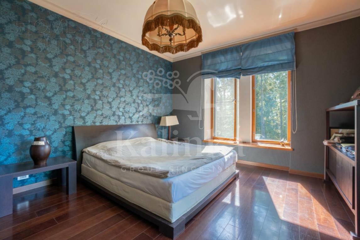 2-этажный коттедж 600 м² с отделкой