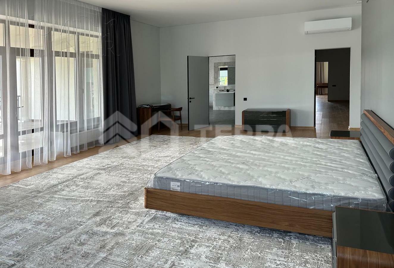 2-этажный коттедж 1 327 м² с отделкой