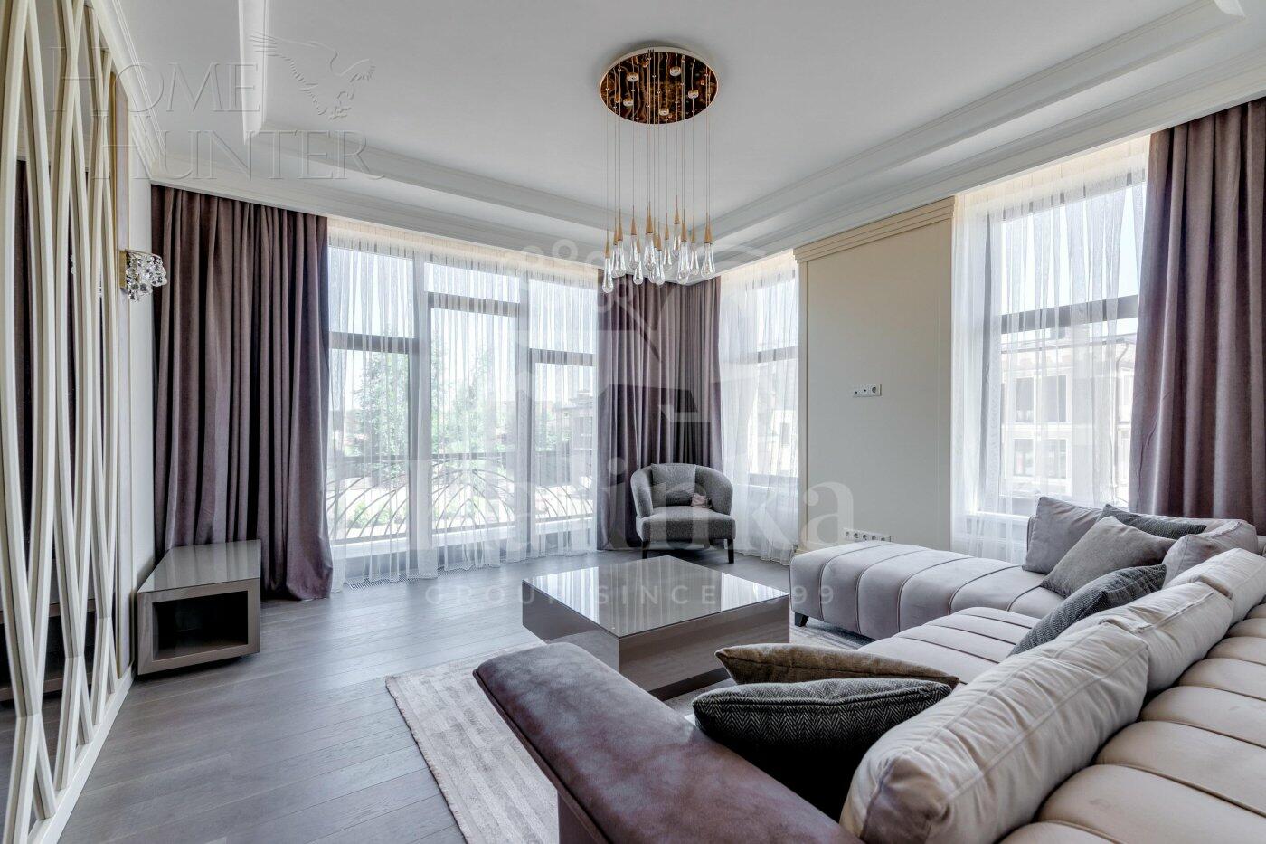 2-этажный коттедж 400 м² с отделкой