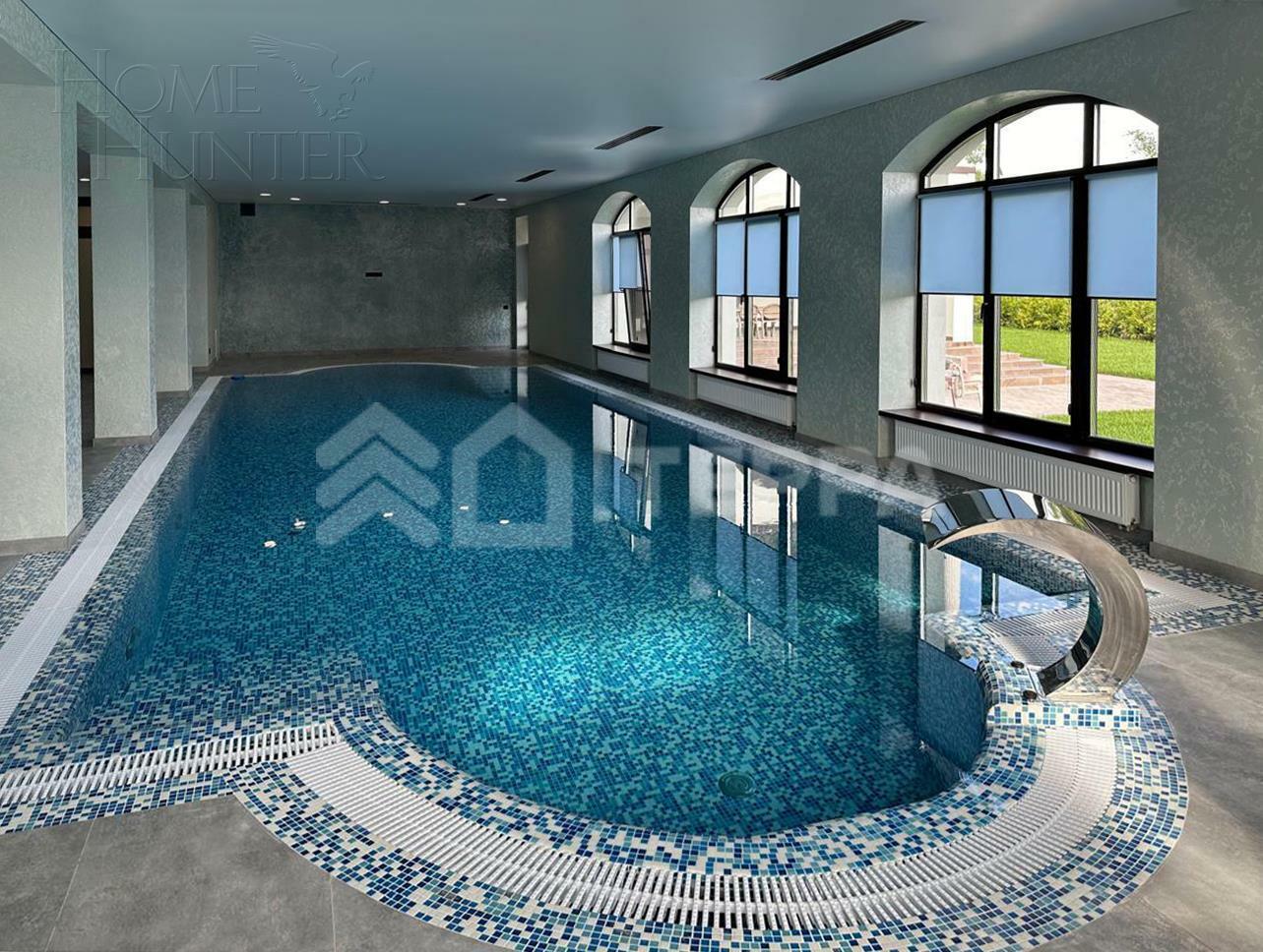 2-этажный коттедж 1 327 м² с отделкой