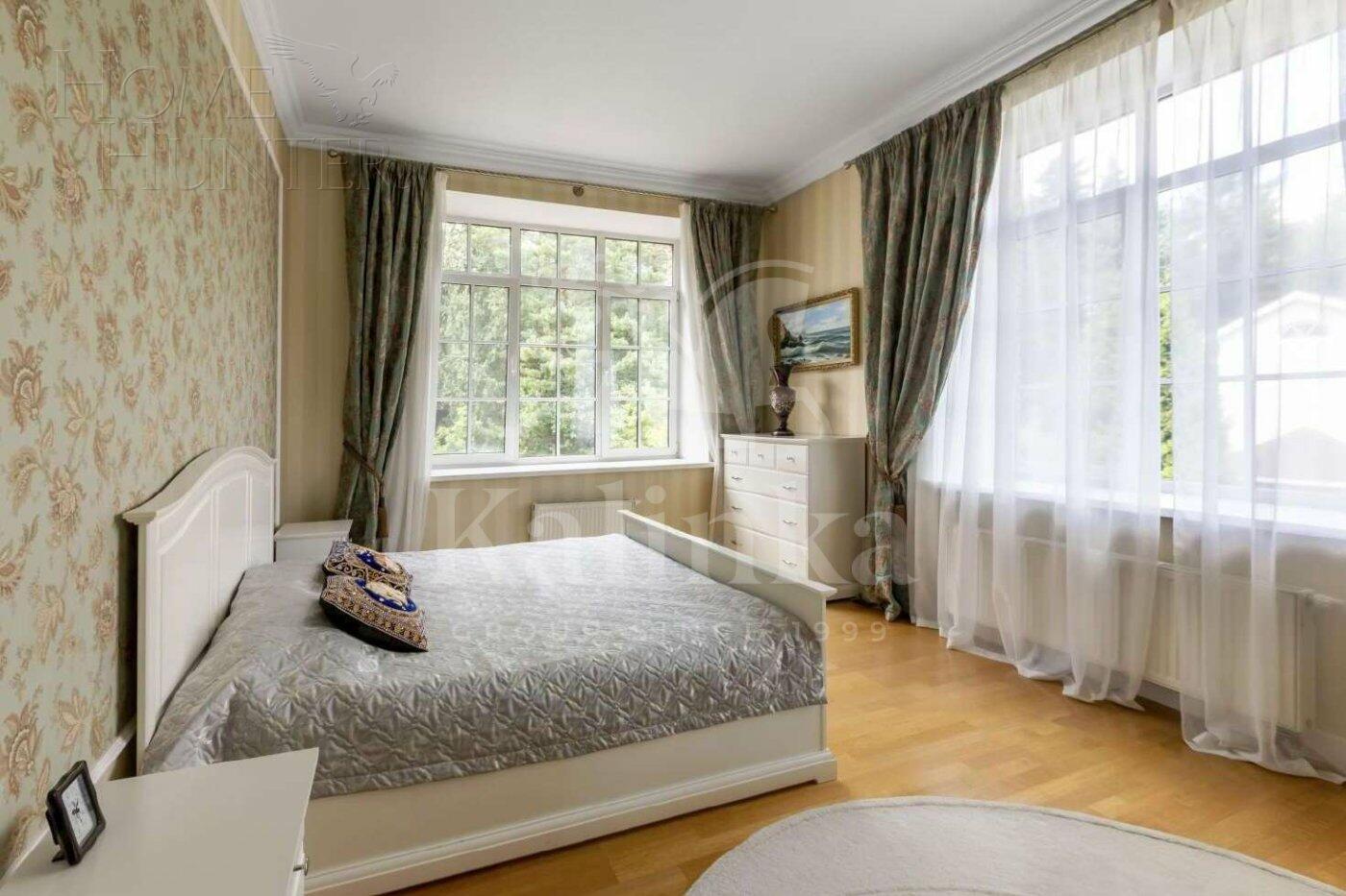 2-этажный коттедж 750 м² с отделкой