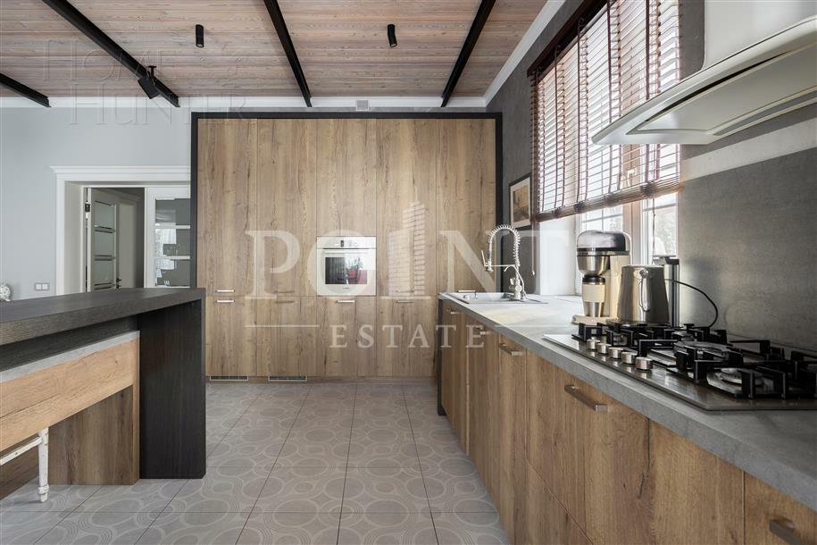 2-этажный коттедж 260 м² с отделкой